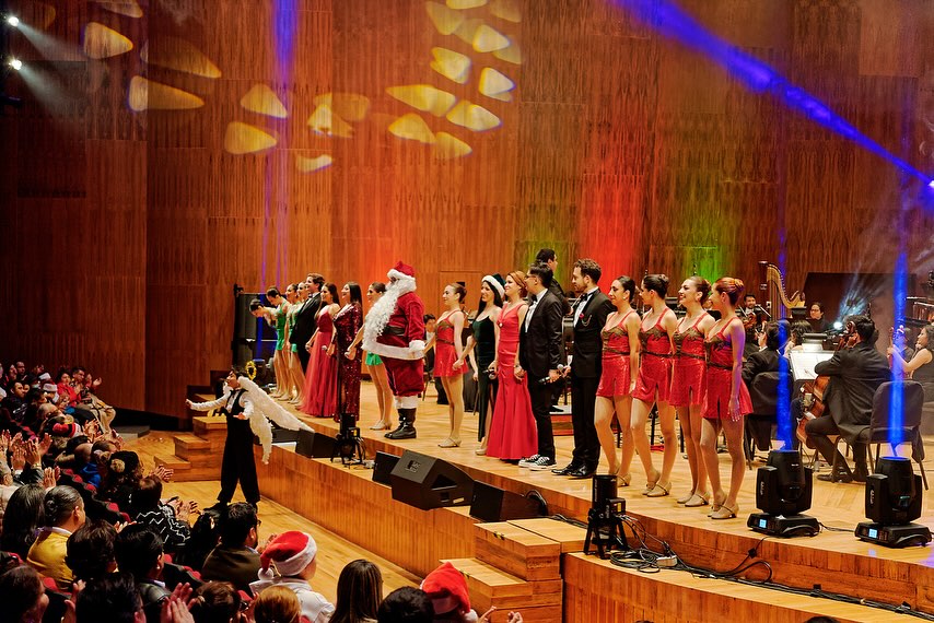 La Filarmónica de las Artes interpreta temas clásicos y contemporáneos en Navidad Espectacular.