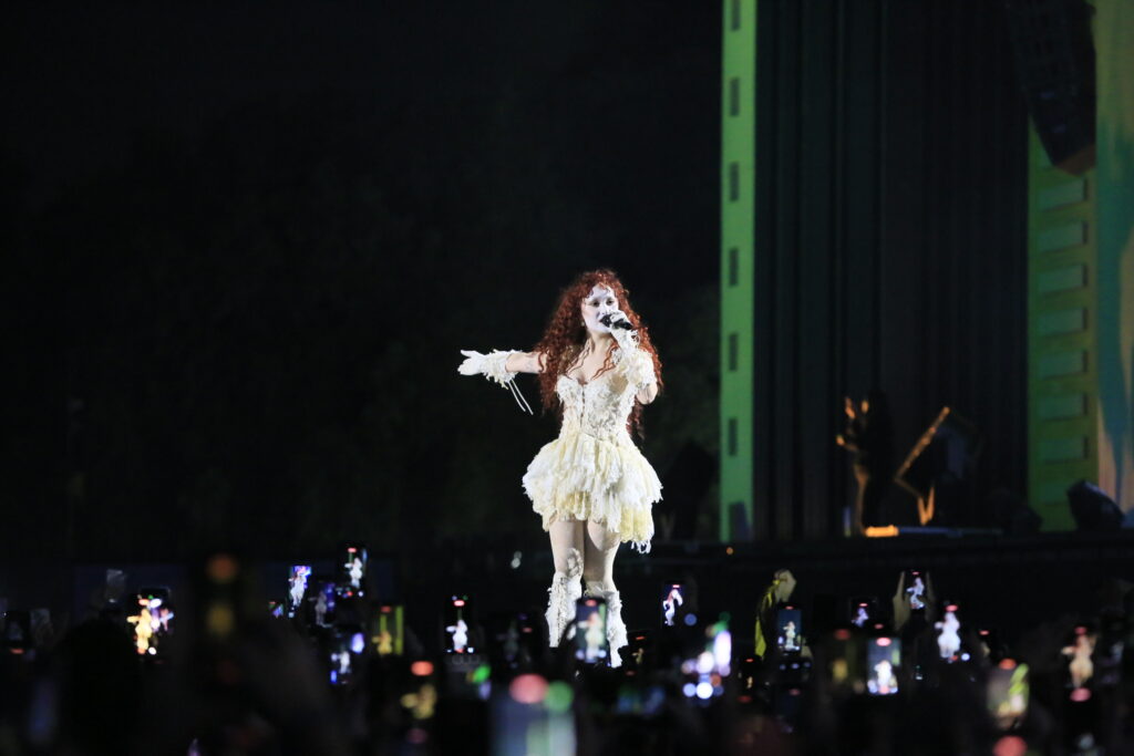 Chappell Roan en el Corona Capital 2025.