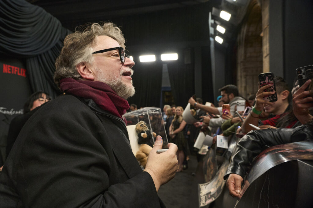 Guillermo del Toro ilumina diciembre con ciclo cinematográfico gratuito en CDMX 2 Chilango - Guillermo del Toro sobre Frankenstein en México: cine hecho de humanos para humanos