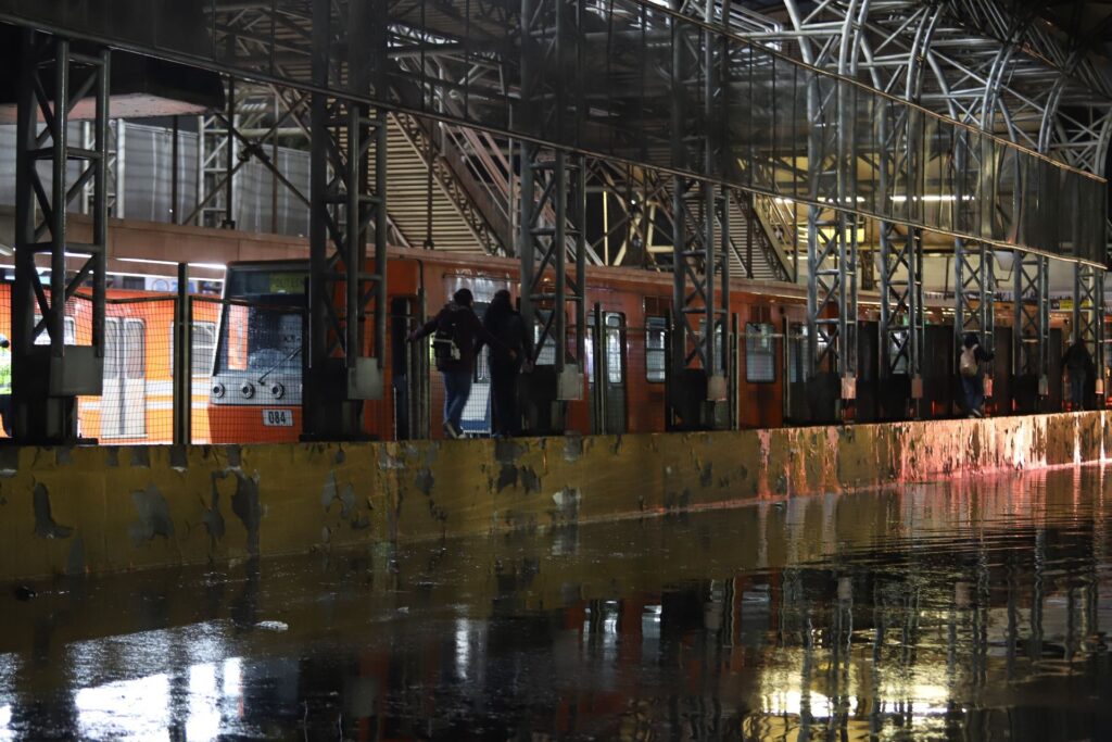 Inundaciones en la Línea A del Metro