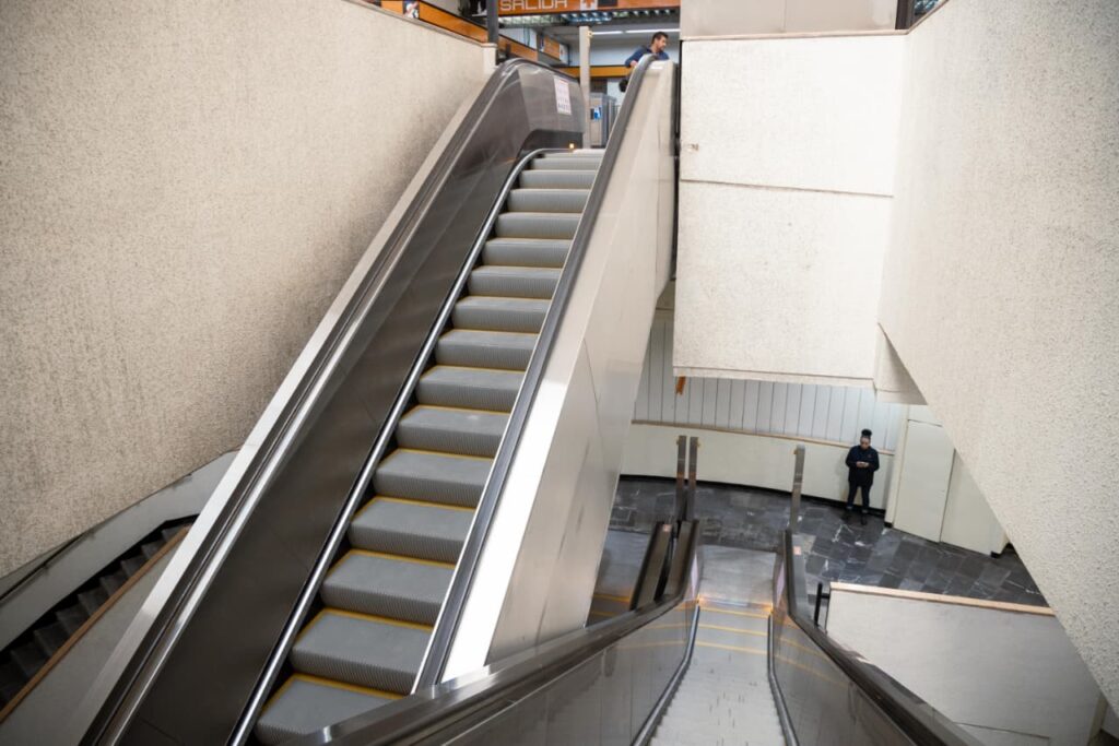 Nuevas escaleras del Metro