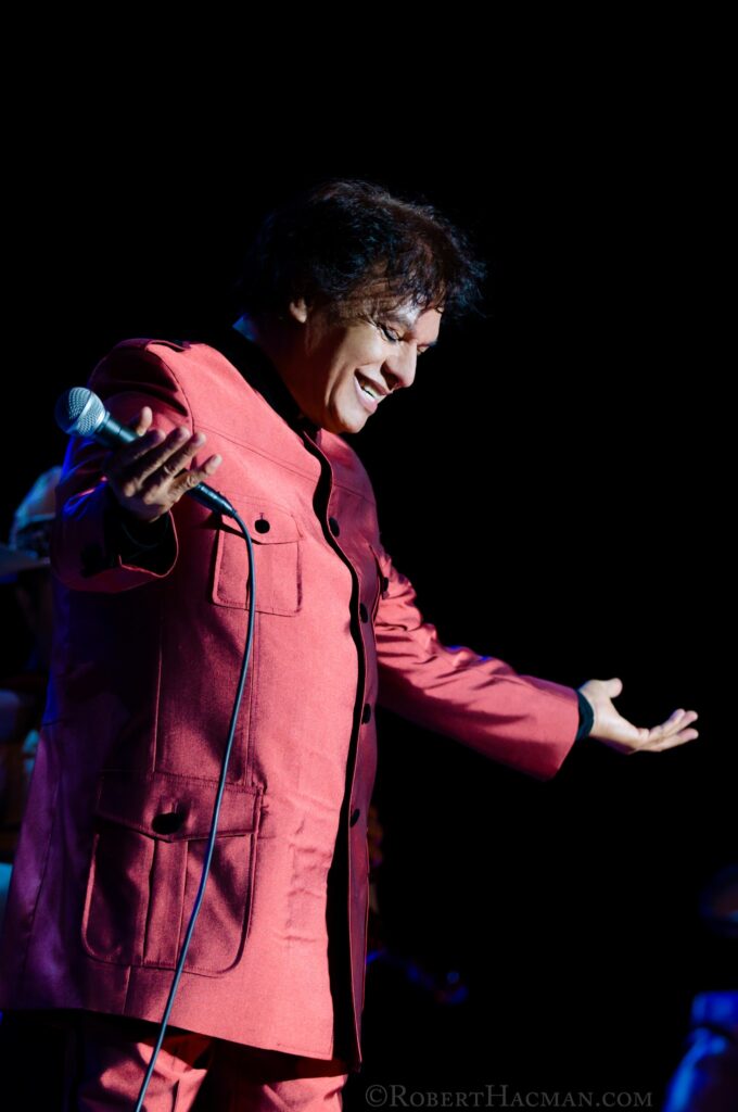 El próximo 24 de mayo, la Arena CDMX recibirá el homenaje sinfónico a Juan Gabriel, un recorrido por los éxitos que marcaron la historia de la música mexicana en un formato orquestal de gala.