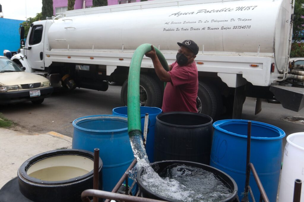 Cómo pedir pipas de agua gratis en CDMX