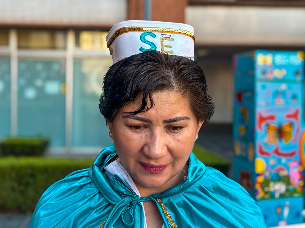 Miroslava es enfermera, abogada y madre. 