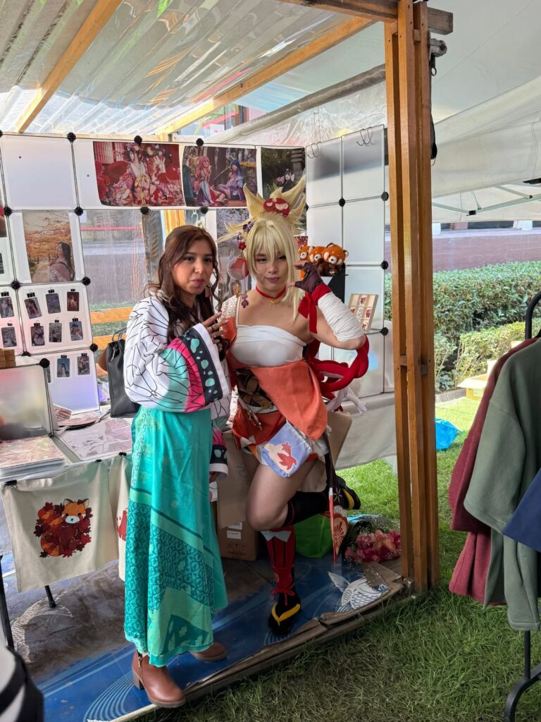 Asistentes al Bazarcito Japonés de la Asociación Mexico Japonesa.