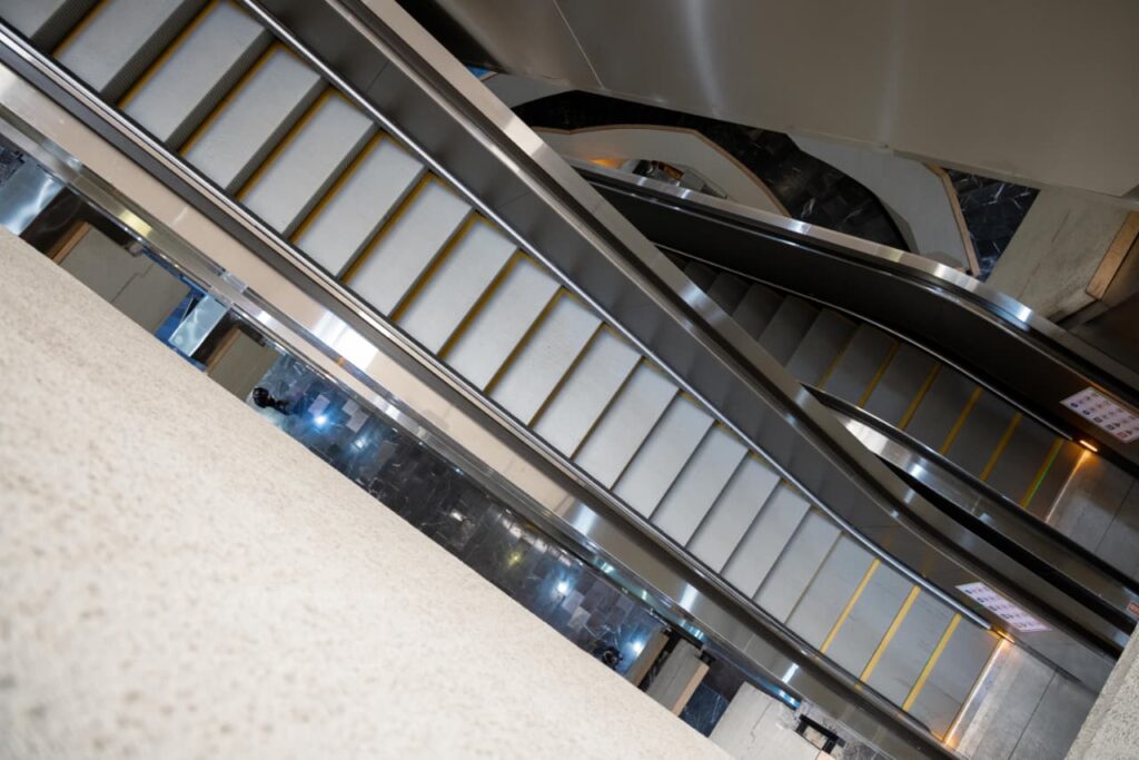 Nuevas escaleras del Metro