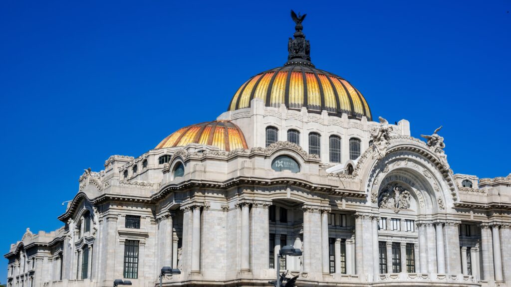 El Palacio de Bellas Artes será la sede de este concierto con obras de Dvořák, Prokofiev y Strauss II, en dos funciones dominicales con precios accesibles.