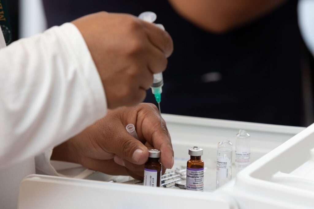 Puestos de vacuna contra el sarampión en CDMX