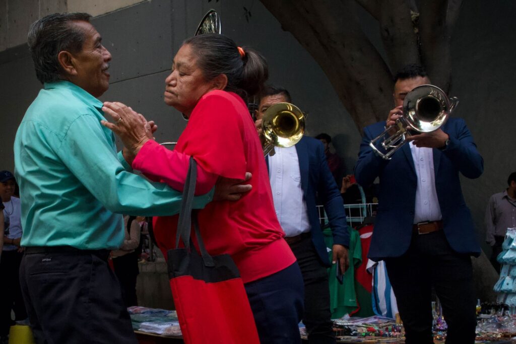 La Banda Sinaloense de la Policía Bancaria suele tocar en eventos públicos de la CDMX. 