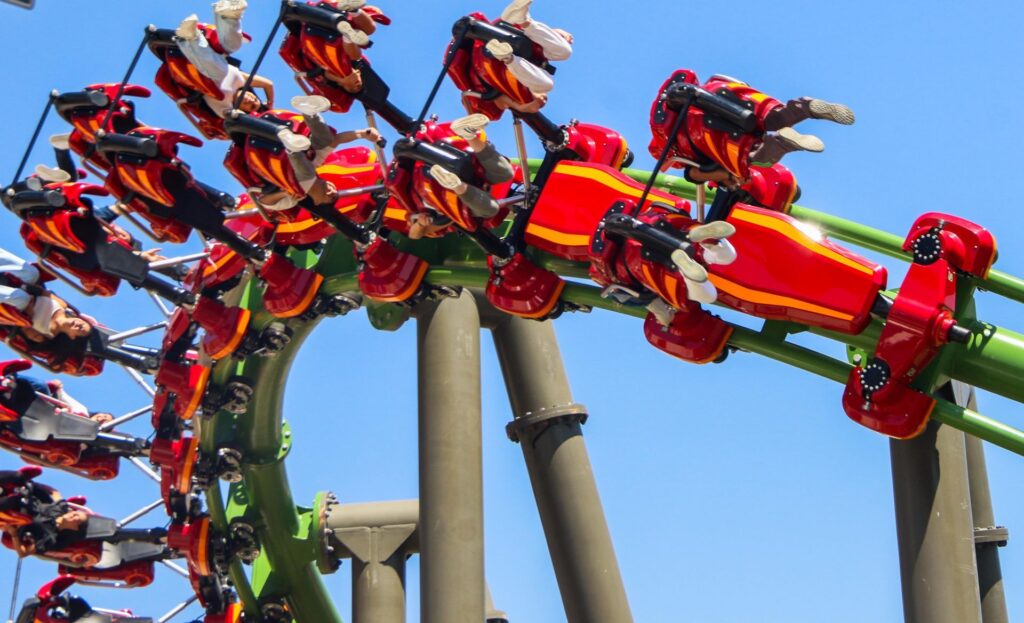 Serpentikah, la leyenda de Quetzalcóatl, es una atracción del parque urbano Aztlán. 