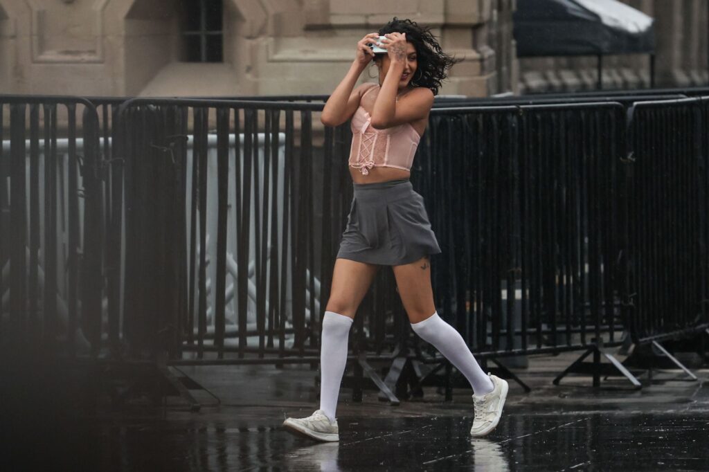 Se prevén lluvias y chubascos vespertinos en la CDMX debido a canales de baja presión y entrada de humedad.