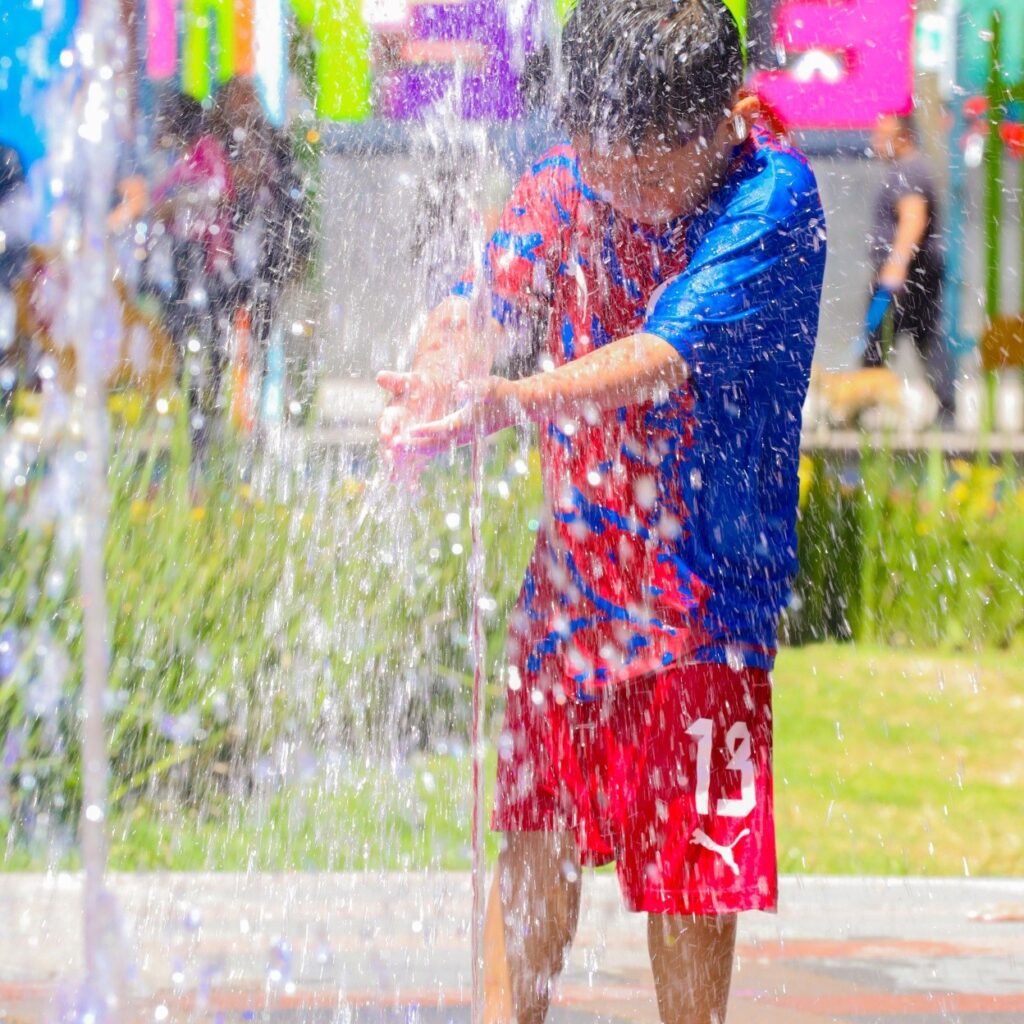Los menores de edad podrán disfrutar del aire libre. 
