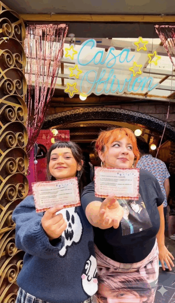 Arma el plan con tus amigos para chacharear ropa de segunda mano y accesorios retro en un castillo de la CDMX.