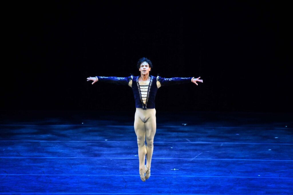 En esta edición, el programa incluye desde piezas clásicas como Giselle y Carmen hasta actos de breakdance y tap de alto impacto físico.