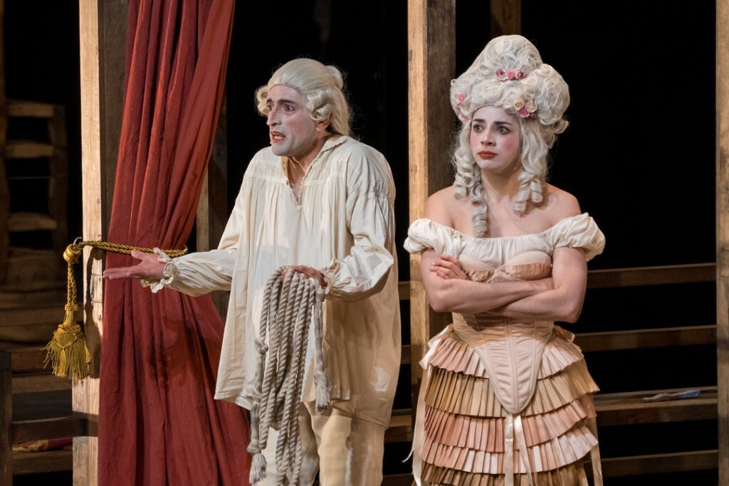 Primera funcioìn _MIsantropiìas_ en el CCB. Foto Gerardo Luna4