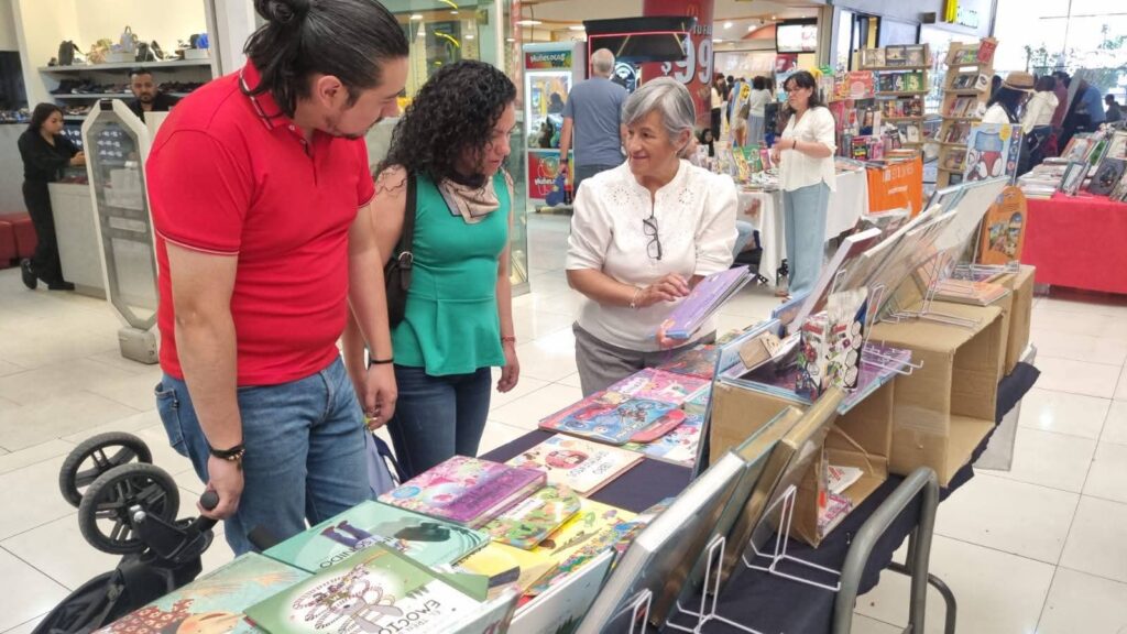 El intercambio de libros y la oferta editorial independiente lideran las actividades del encuentro.