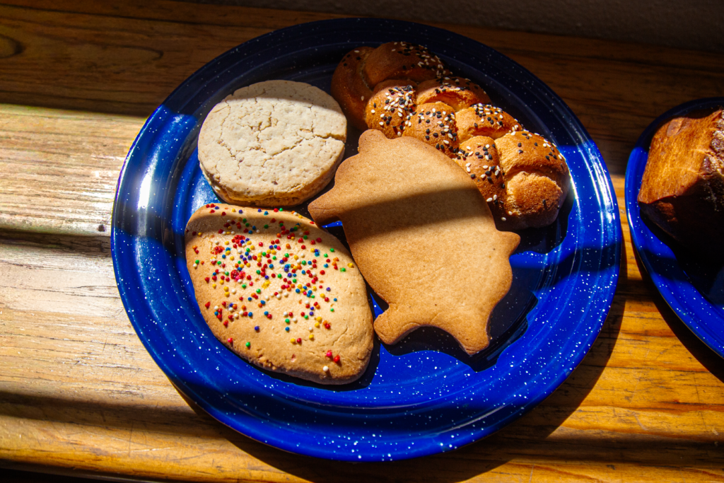 Desde Buñuelo, panaderos mexiquenses rescatan sabores tradicionales con joyas como el gendarme y el icónico "Panadero" de canela.