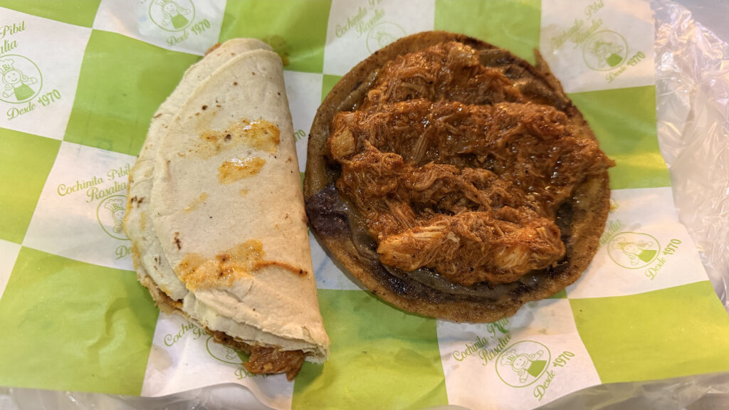 taco y panucho de cochinita pibil