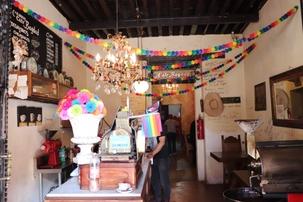 Los secretos del Nuevo Café Bagdad en la Merced