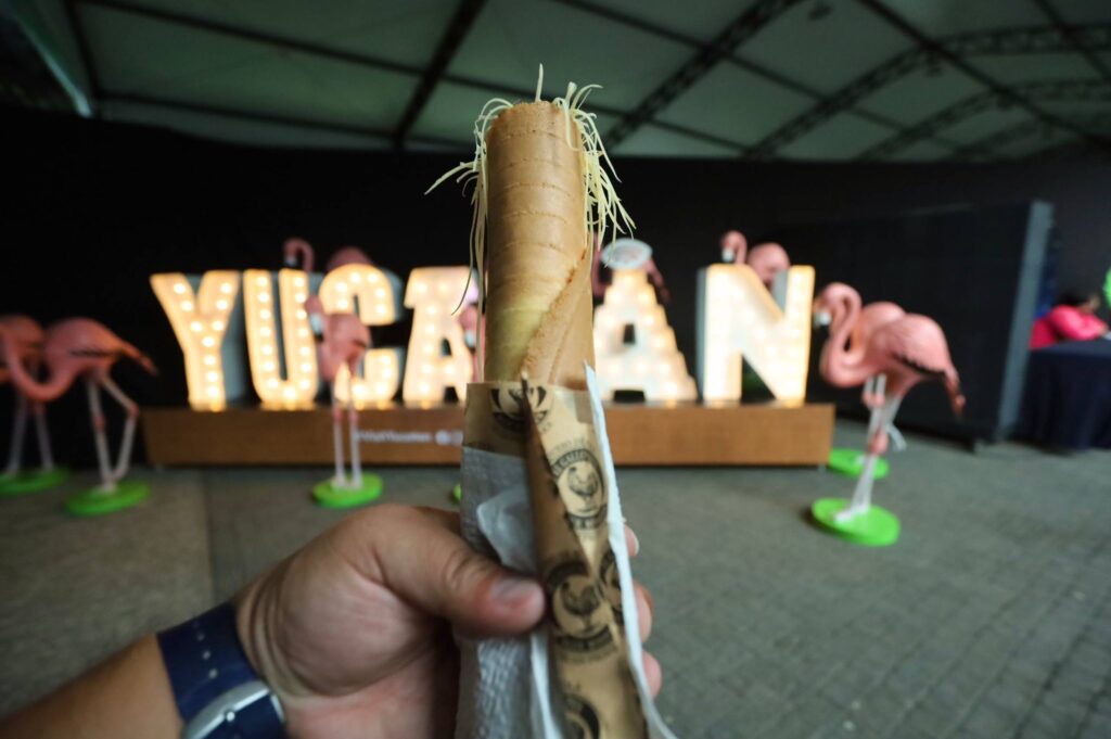 Marquesita con queso de bola