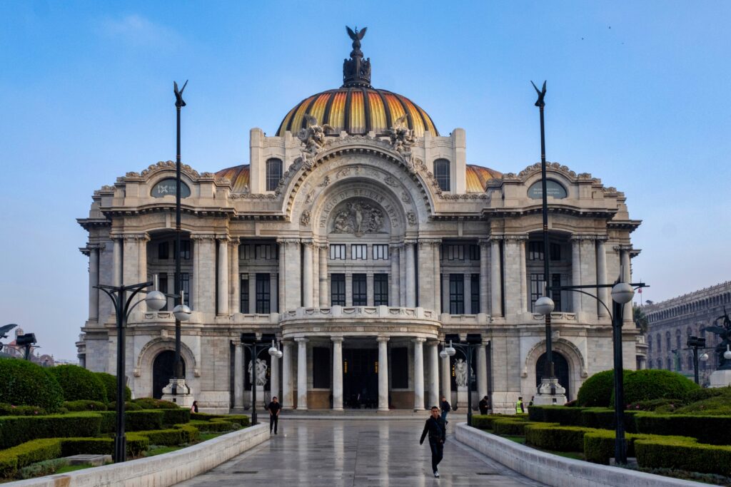 La orquesta presentará una temporada llena de estrenos y clásicos en el Palacio de Bellas Artes.