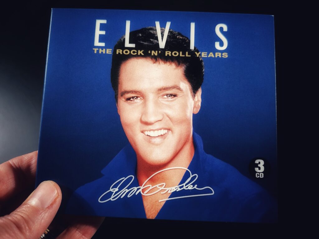 Elvis es una leyenda en la historia de la música. 