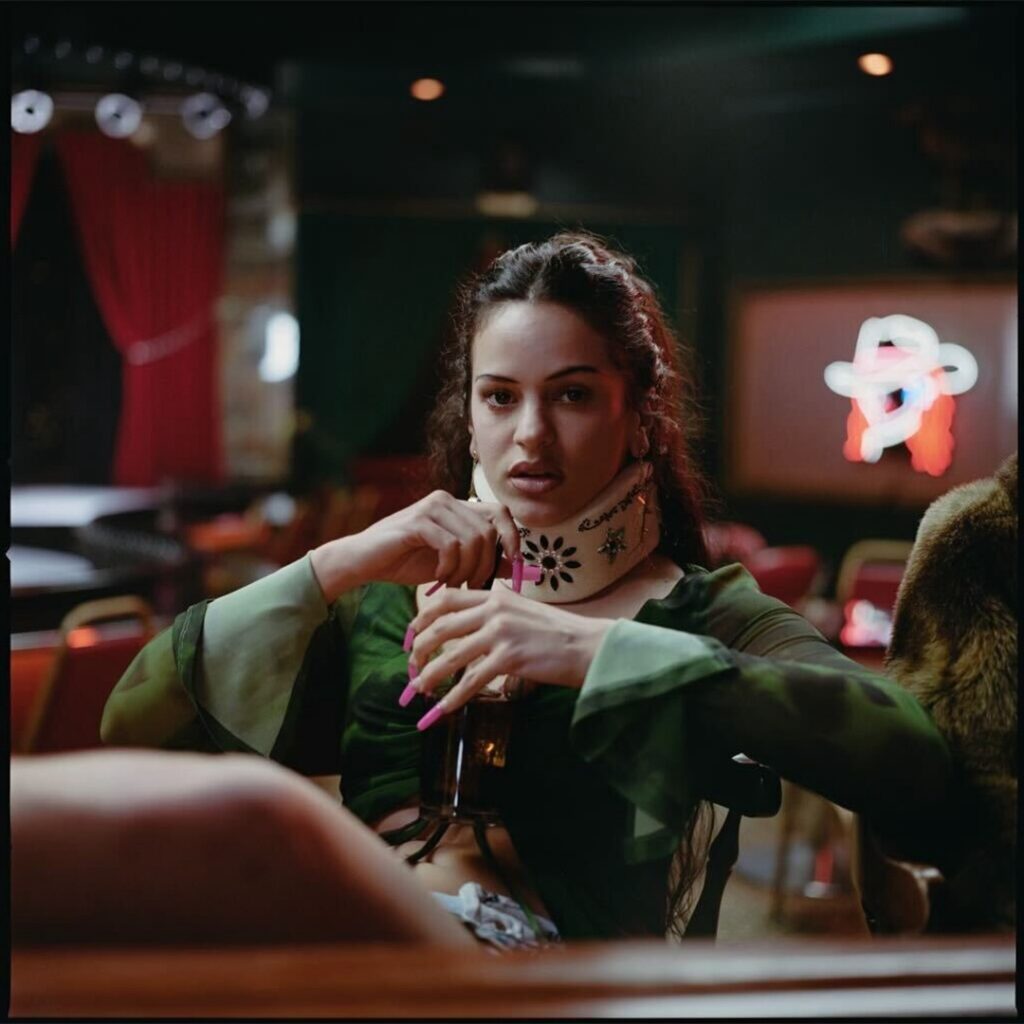 Rosalía en la temporada 3 de Euphoria.