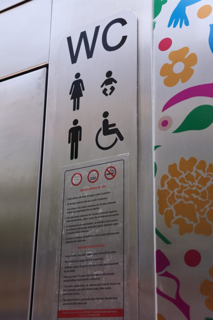 Baños públicos inteligentes en CDMX
