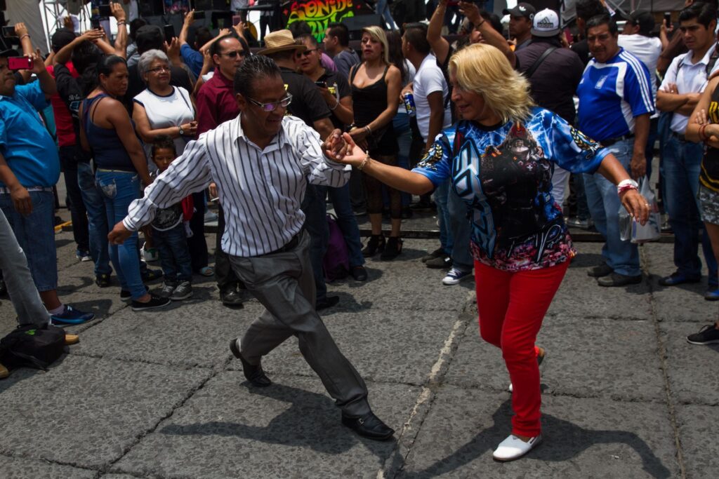 En estos lugares no necesitas ser experto bailando.