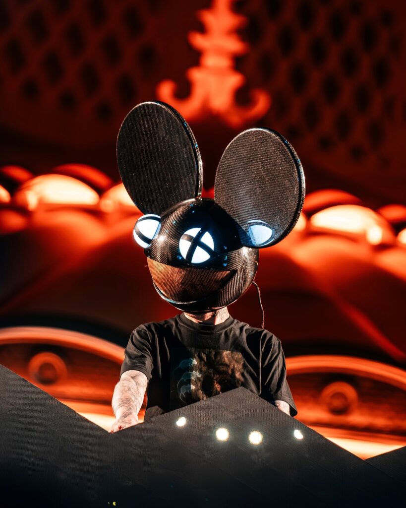 Deadmau5 tocando en vivo.