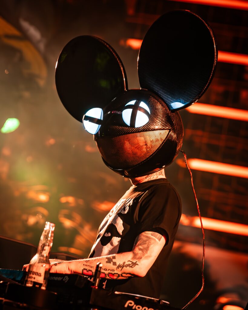 Deadmau5 tocando en vivo.