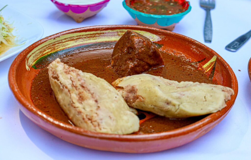 tamales con mole
