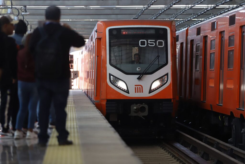 Metro de CDMX cierra estaciones