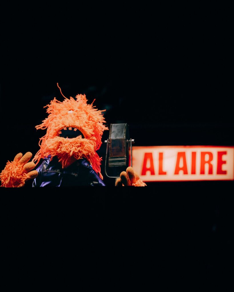 Checa cómo será la proyección gratis de la peli de la serie chilena. 