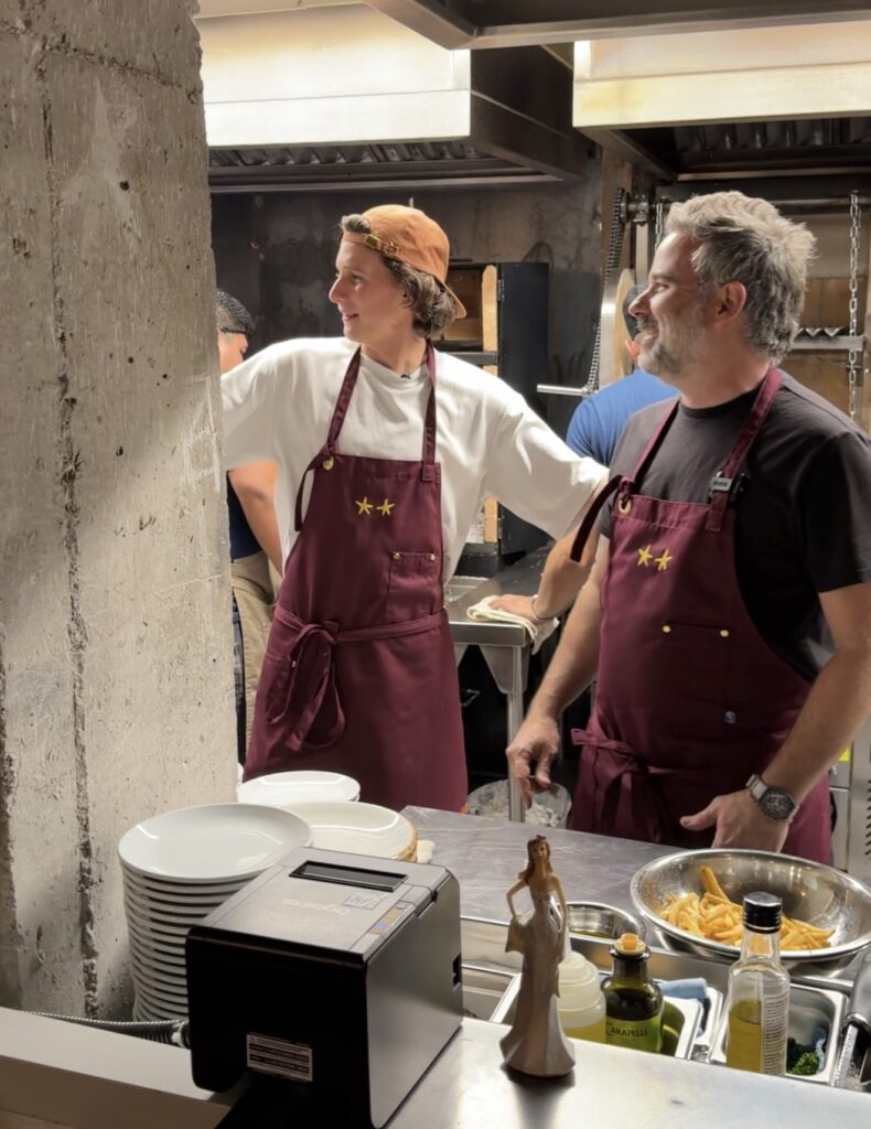 Robe Grill y Chema Marínez en Tacos Paris.