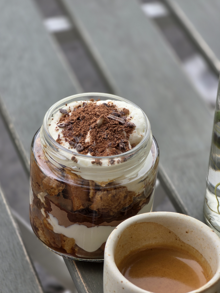 Si eres de Neza, tienes que probar este tiramisú en frasco.