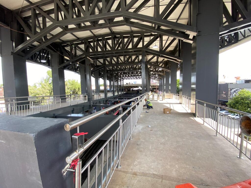 Conexión del Metro Chabacano con Jardín Flotante