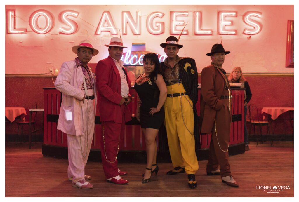 pachucos en el salón de baile más antiguo de México