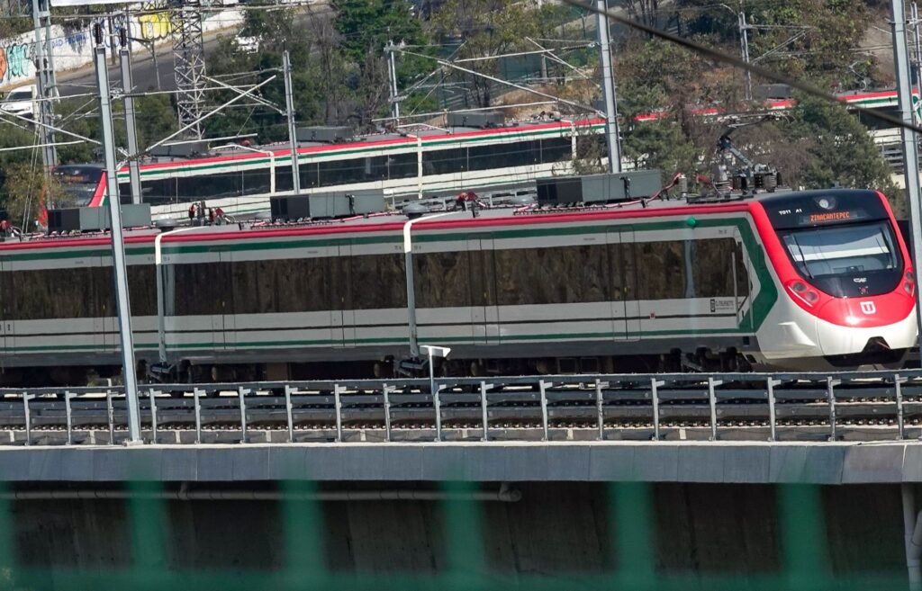 Horarios del Tren Interurbano El Insurgente