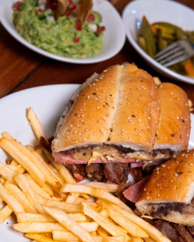 torta de milanesa de La Tlalpeña en el Centro de Tlalpan