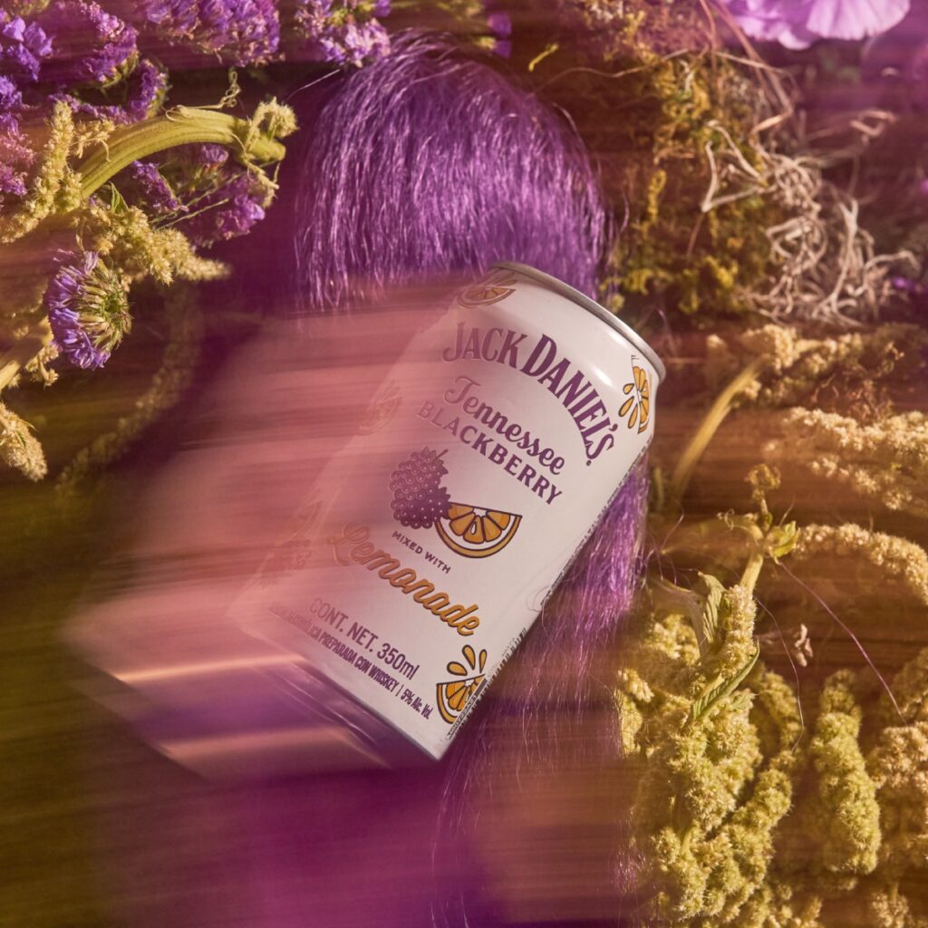 全新黑莓风味Jack Daniel's在墨西哥盛大发布,夜晚尽显魅力