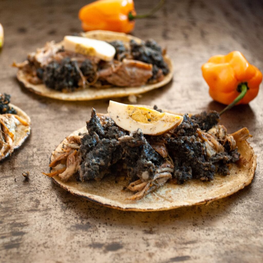 Tacos de relleno negro