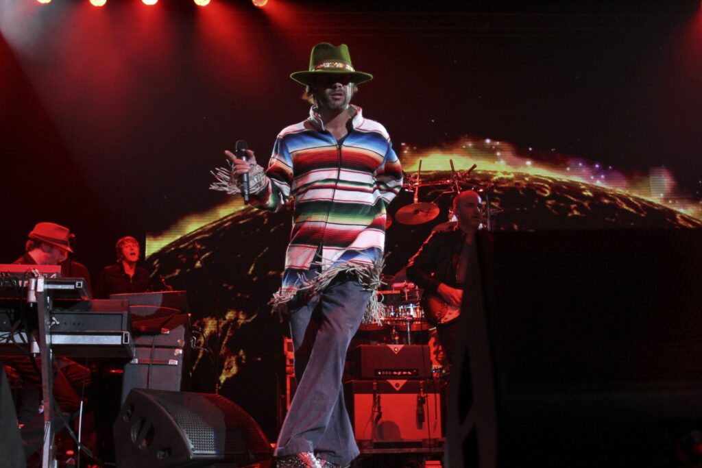 La banda británica musical Jamiroquai se presentó en la Arena Monterrey por primera vez en la ciudad como parte de su gira en México.