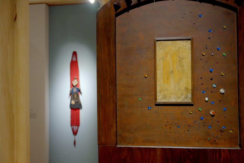 obras en sala de la exposición Kati Horna. Lo insólito es lo cotidiano