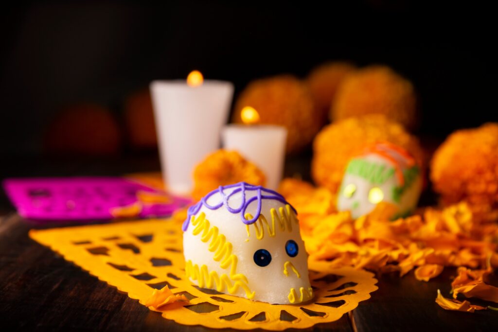 Te contamos todo sobre la ofrenda de Día de Muertos.