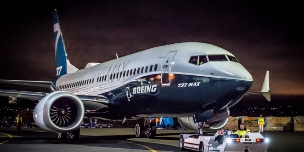 Boeing 737 MAX 8