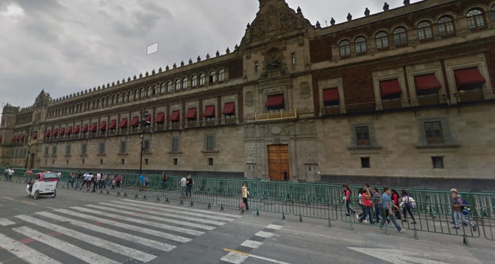 sesión de fotos en Palacio Nacional