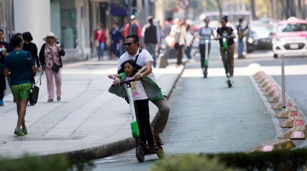 prueba piloto de bicicletas sin anclaje y monopatines