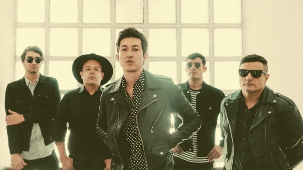 guitarrista de división minúscula