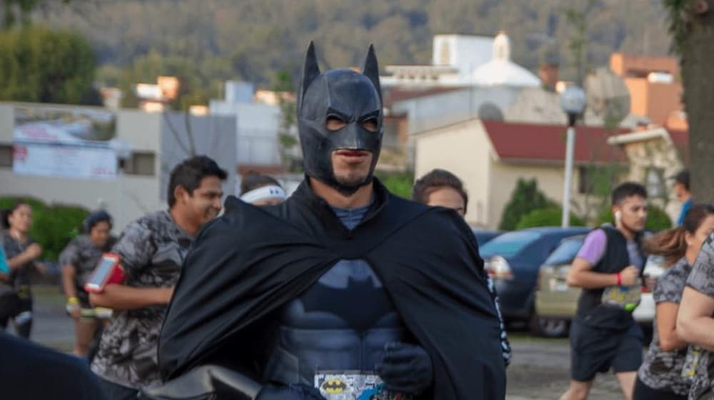 carrera batman run series